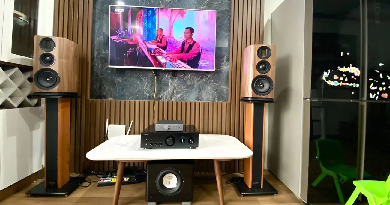 Tương thích rộng với các mẫu loa REL