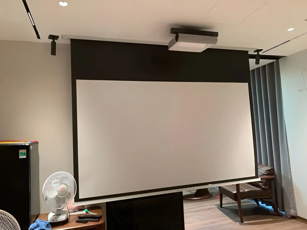 Giá đỡ gắn tường Bose OmniJewel – Phụ kiện treo loa chính hãng