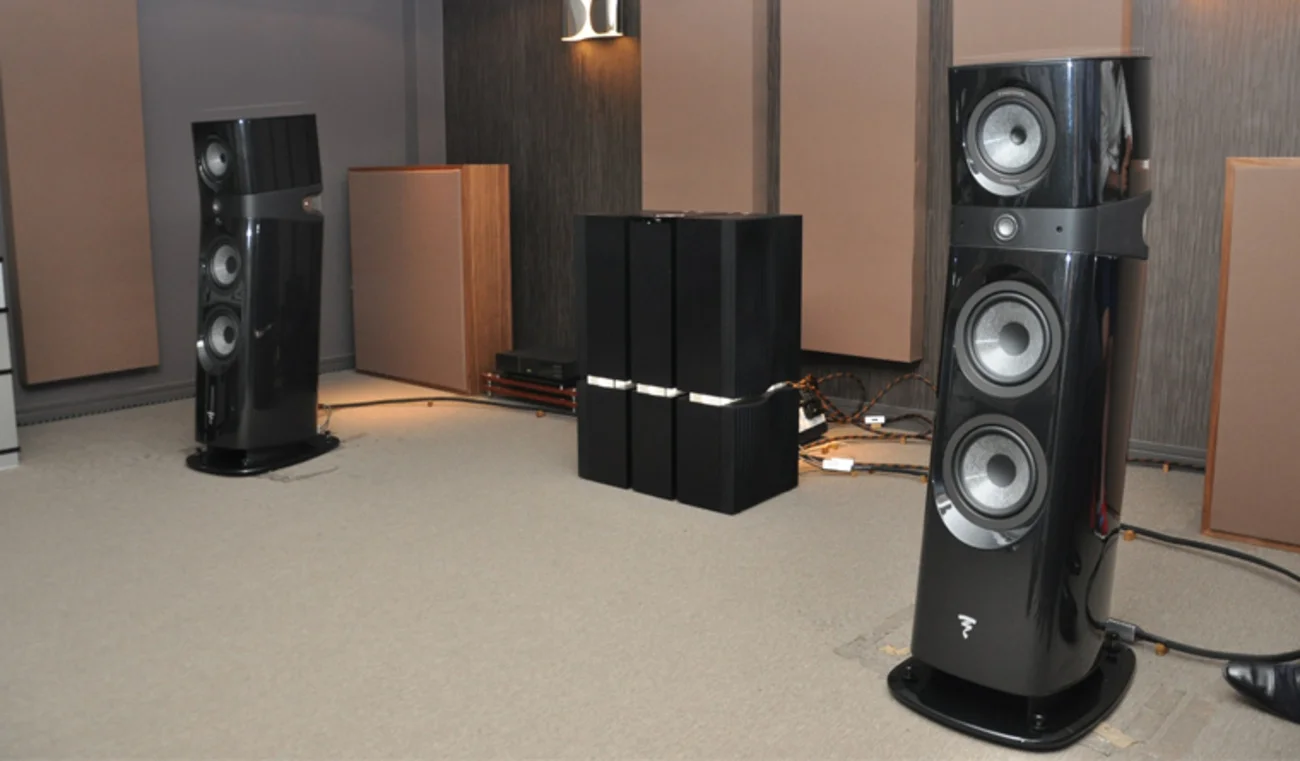 Hệ thống bass mạnh mẽ, xuống sâu