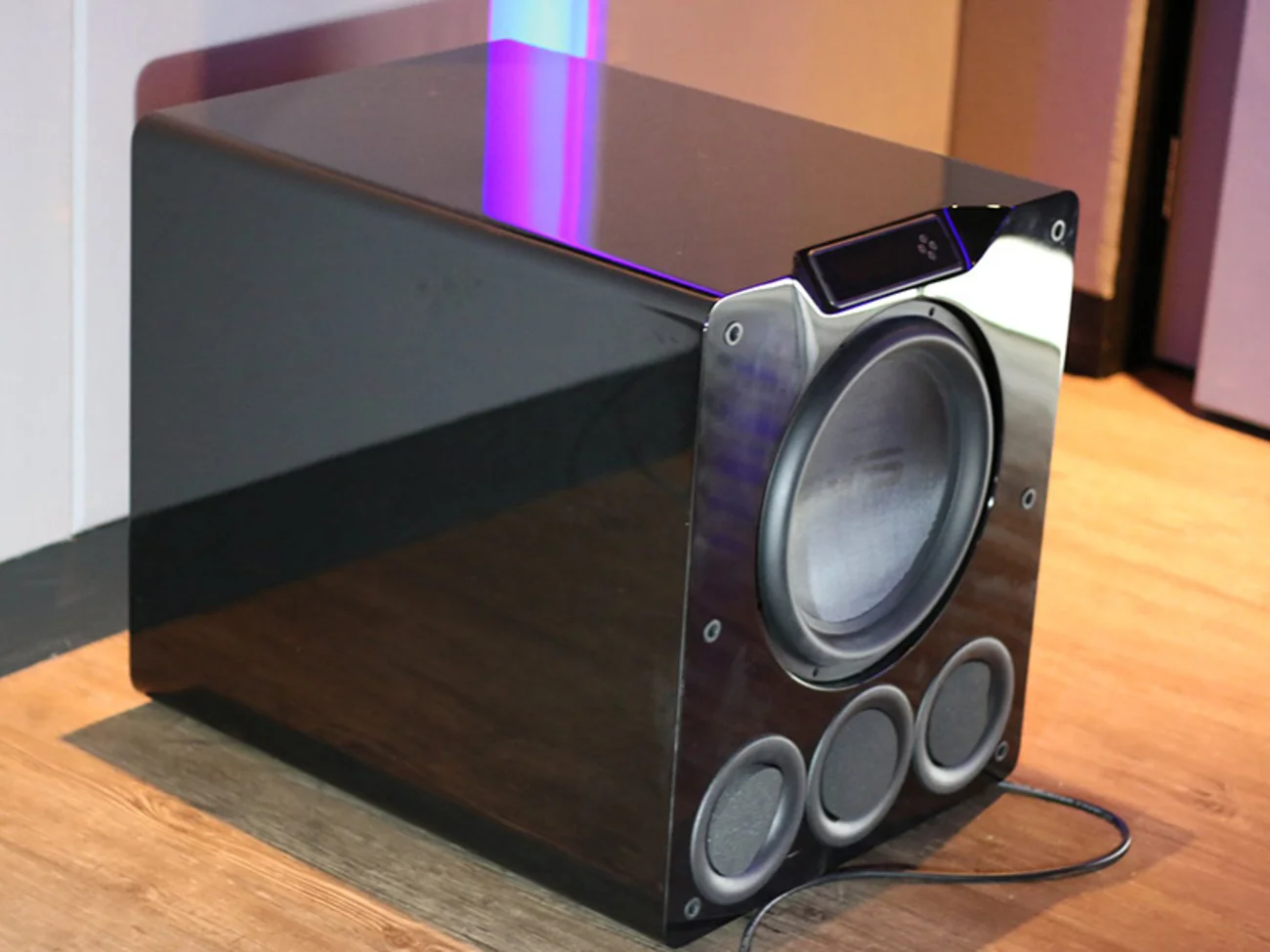 Loa siêu trầm SVS PB-4000 Subwoofer 13.5 Inch