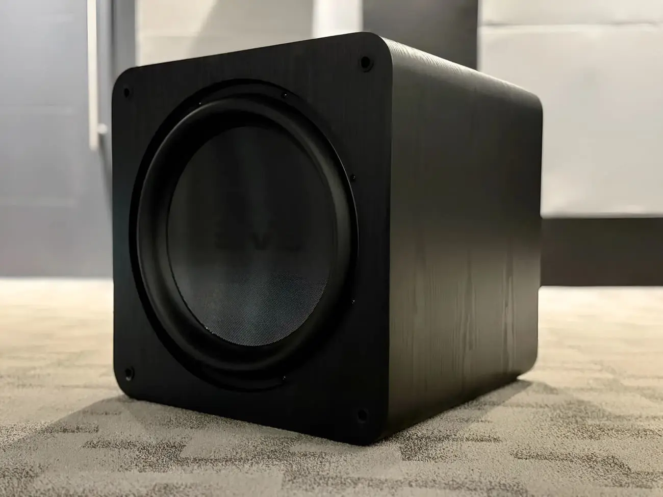 Thiết kế thùng kín tối ưu cho độ chính xác