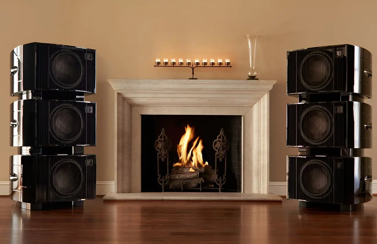 Ampli Class D 1000W mạnh mẽ