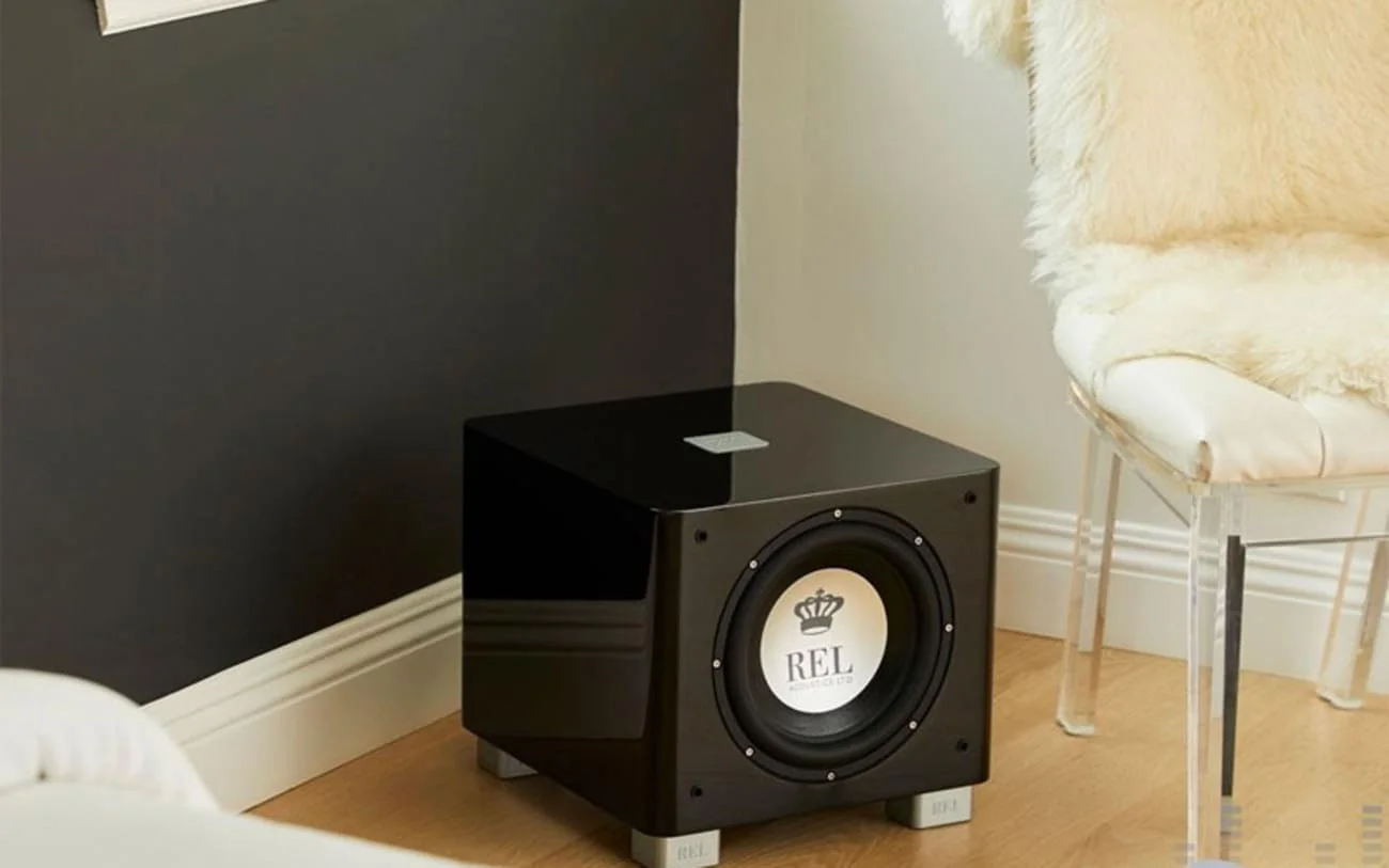 Trầm sâu uy lực, đáp ứng nhanh, chính xác – REL T/5x