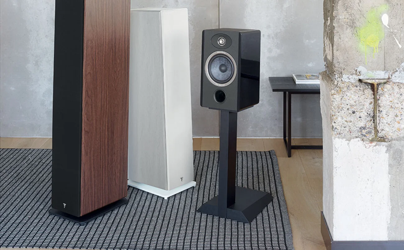 Chân loa Center Focal Theva Vestia Stand, thiết kế vững chắc