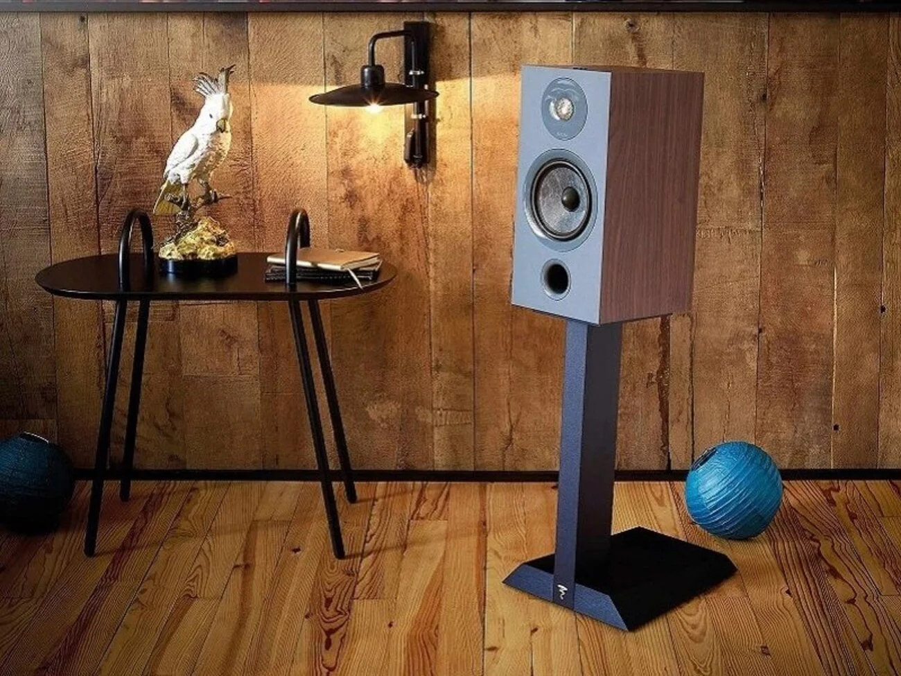 Chân loa Focal Chora 806 cao cấp, tăng hiệu suất âm thanh