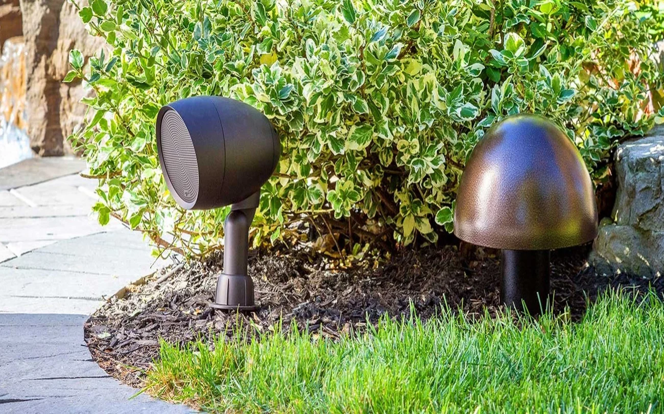 Âm thanh mạnh mẽ, phủ rộng không gian ngoài trời