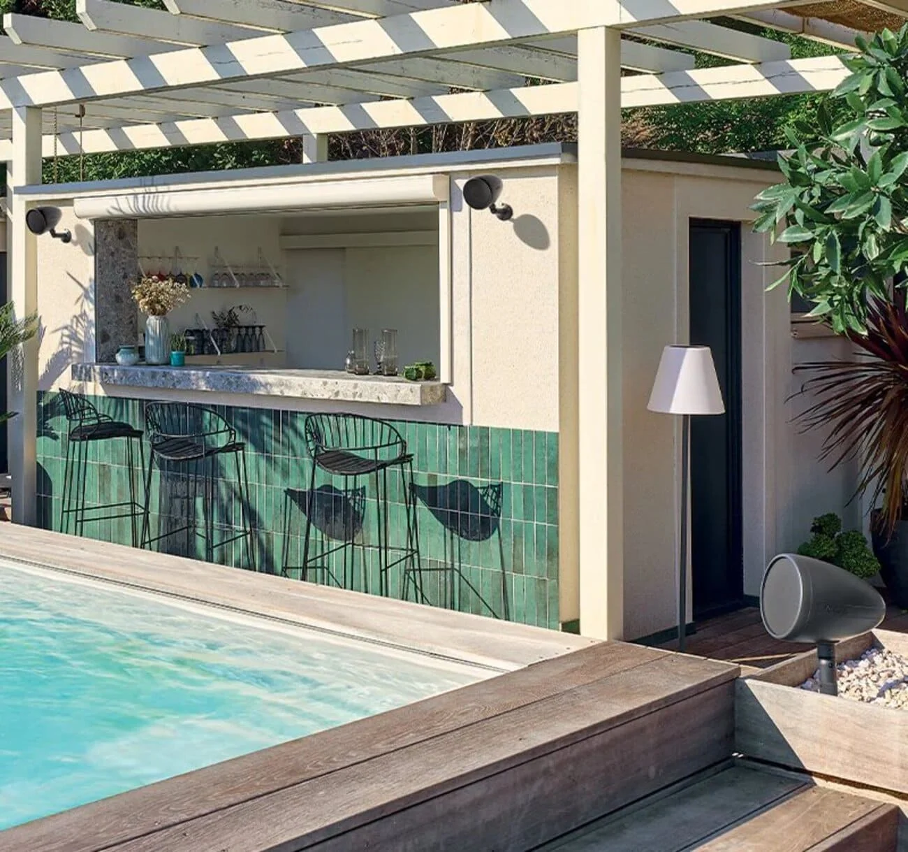 Lắp đặt linh hoạt, dễ sử dụng