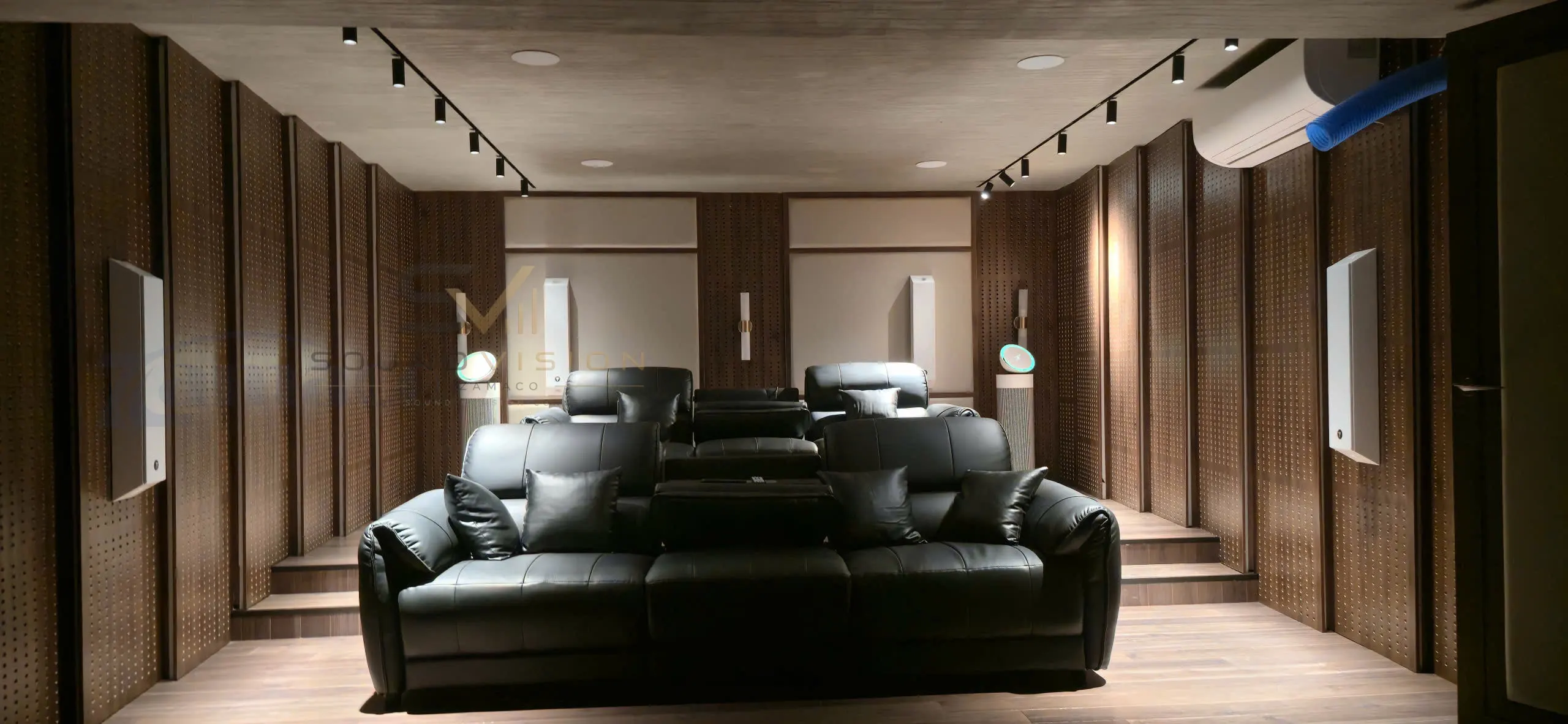 Phòng chiếu phim gia đình Dolby Atmos 7.2.4 cao cấp