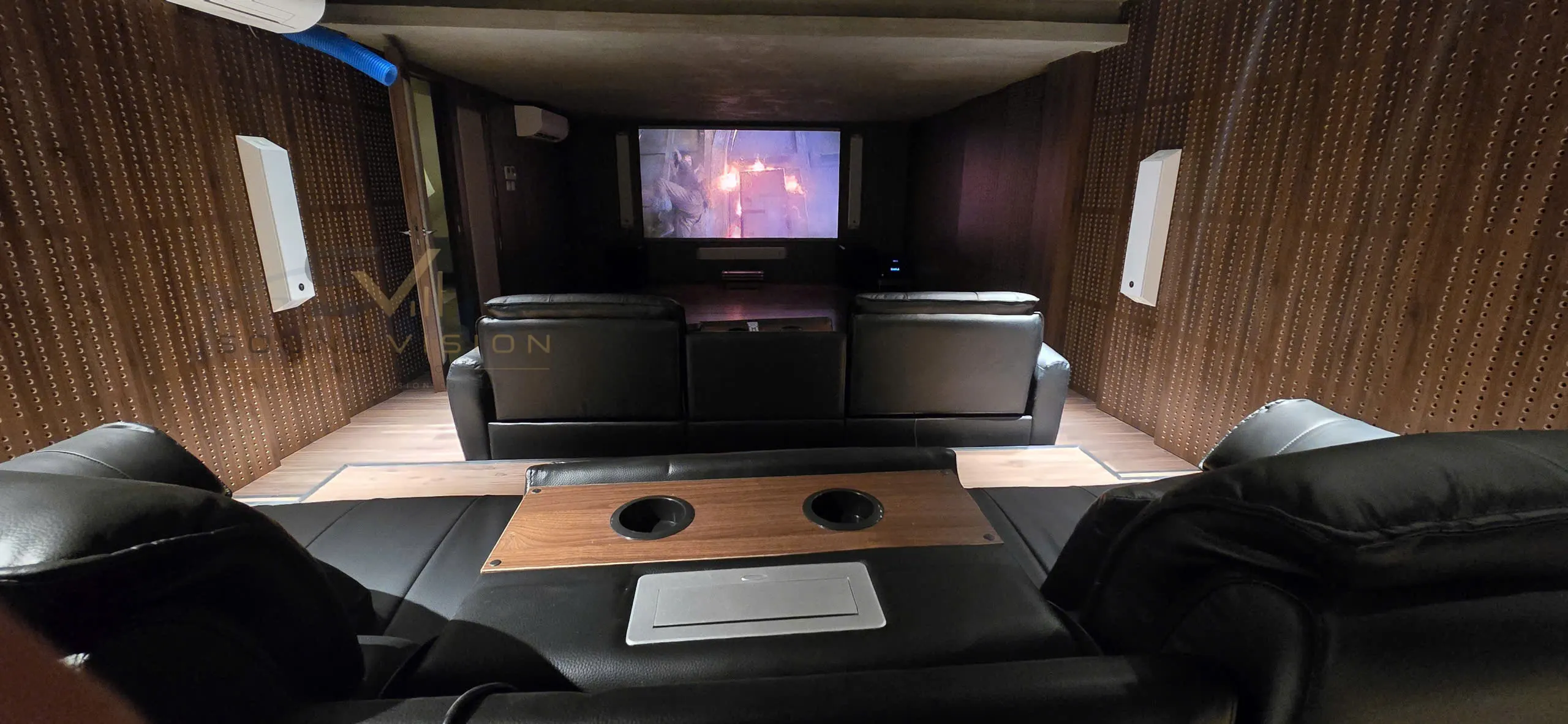 Phòng chiếu phim gia đình Dolby Atmos 7.2.4 cao cấp