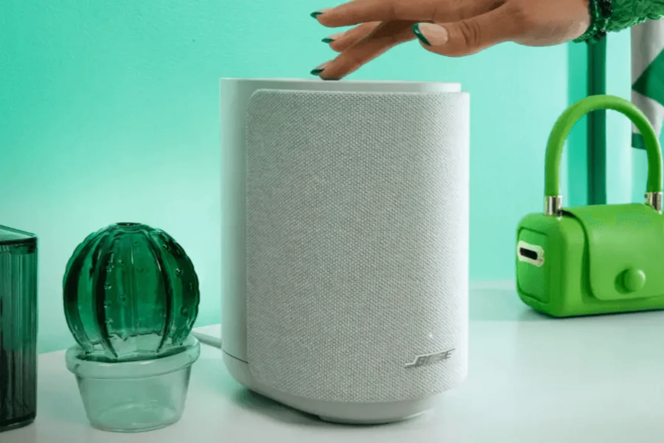 Âm thanh stereo rộng mở và cân bằng
