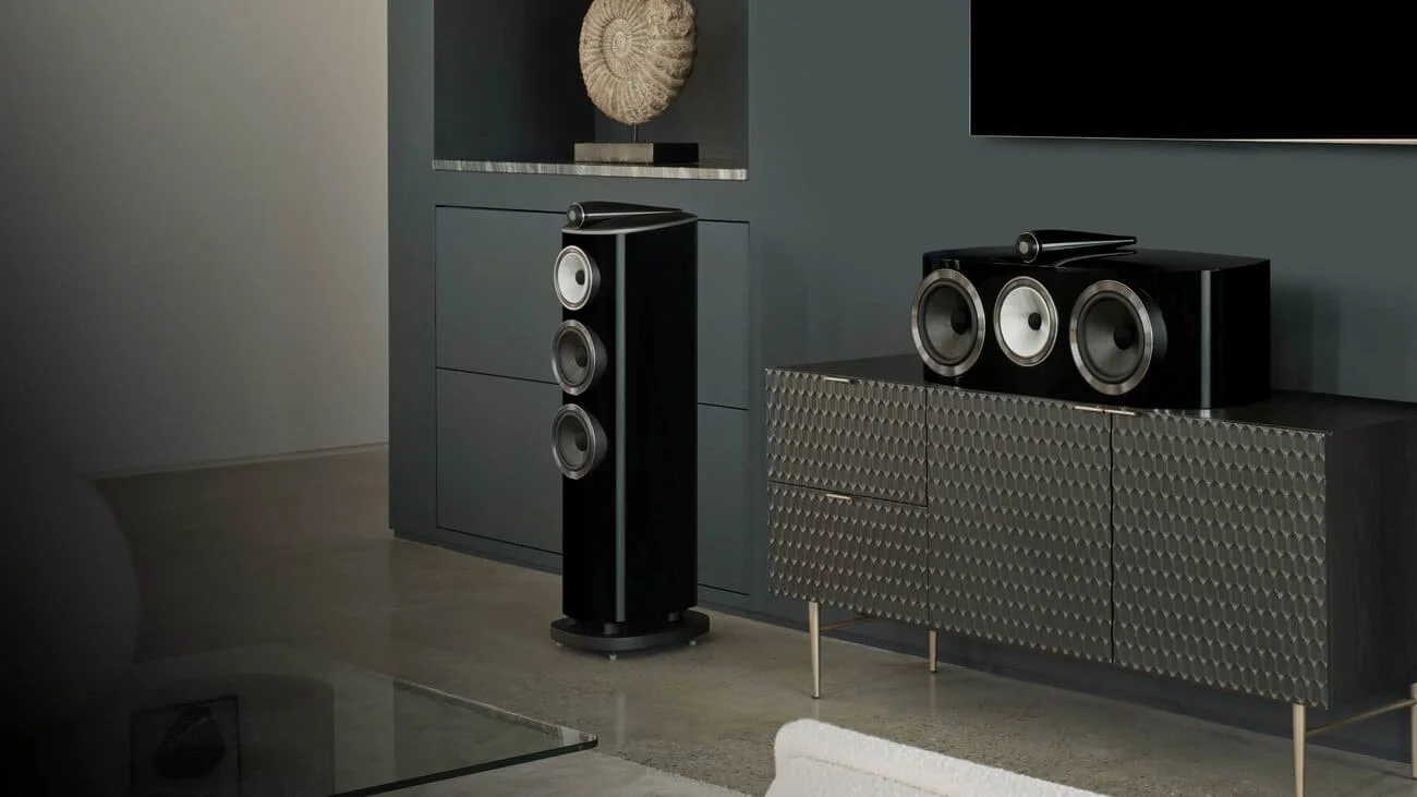 Loa Center Bowers & Wilkins HTM82 D4