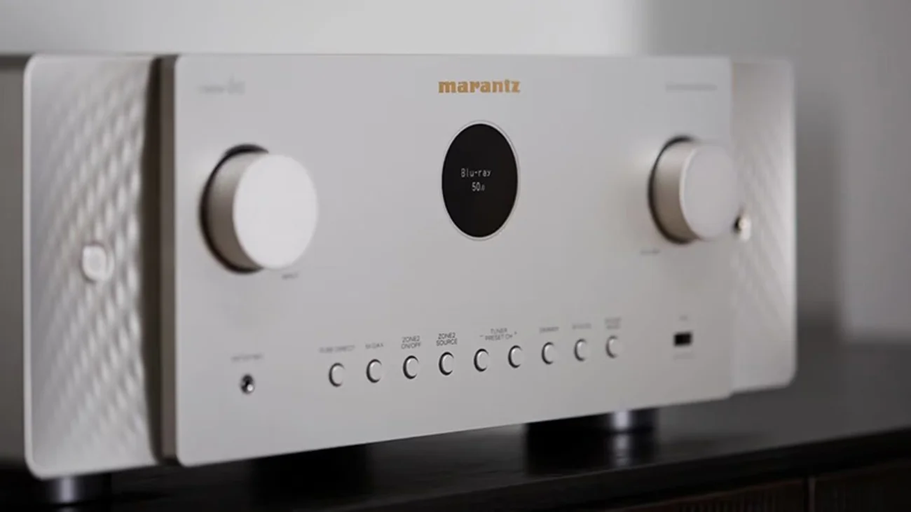 Amply Marantz Cinema 60 xem phim hỗ trợ HEOS, AirPlay 2 và Bluetooth