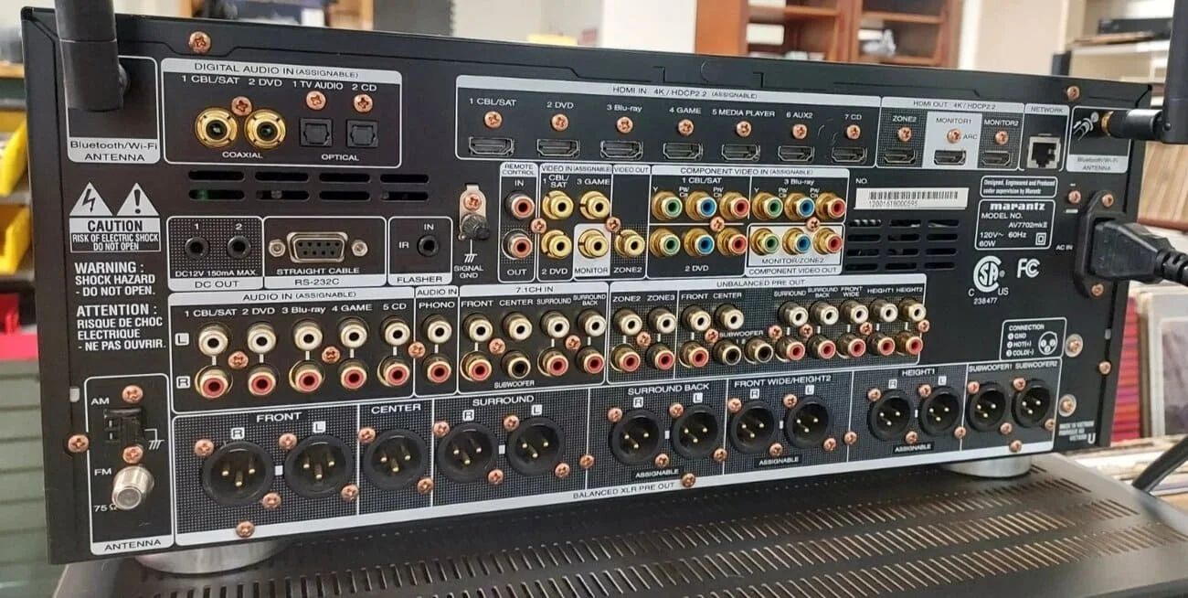 Kết nối XLR cân bằng chuyên nghiệp