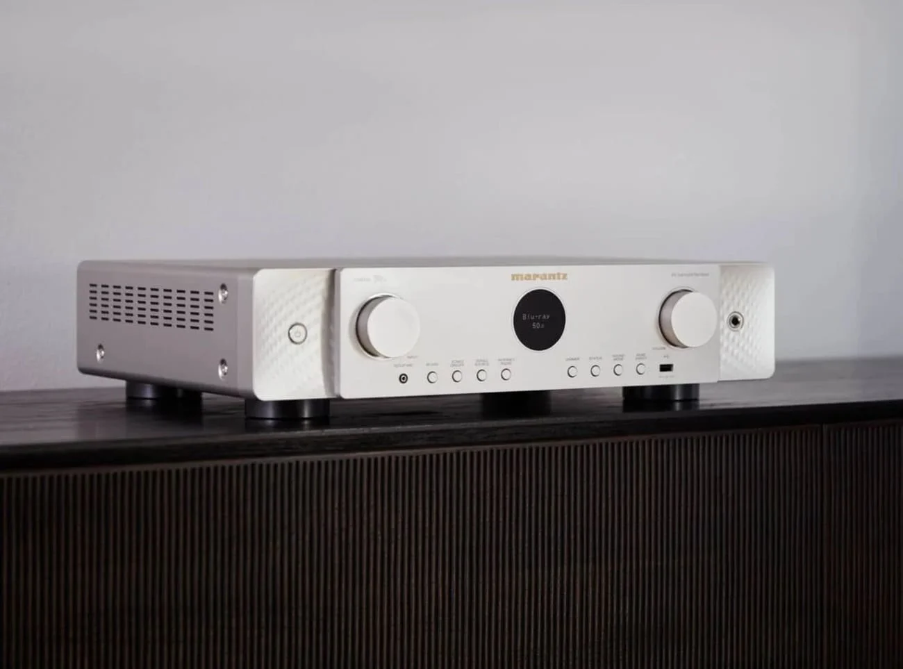 Thiết kế Slimline sang trọng