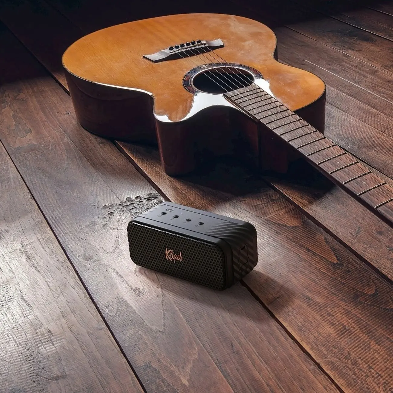 Loa di động Klipsch Nashville - Loa Bluetooth di động 360°, pin 24 giờ