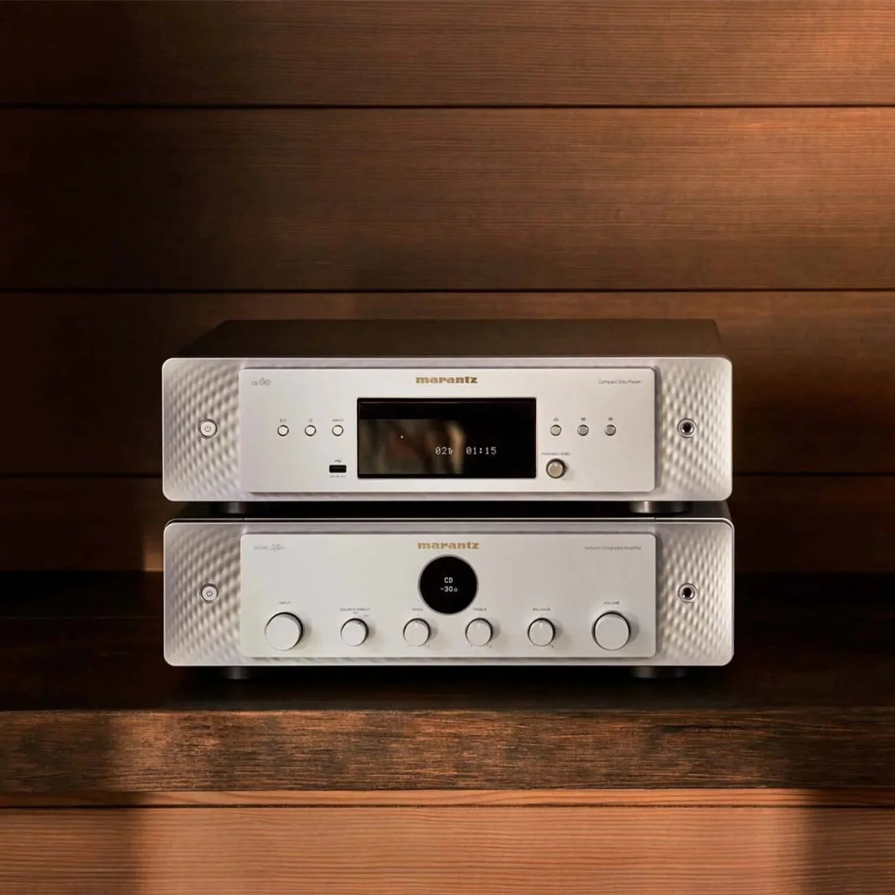 Thiết kế sang trọng mang đậm phong cách Marantz