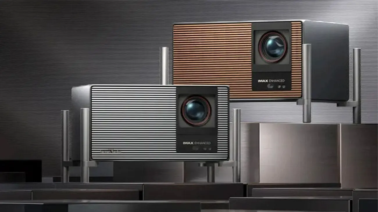 Máy chiếu 4K XGIMI TITAN Noir PCS