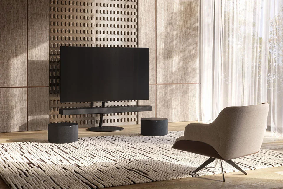 Subwoofer Loewe klang sub1 nhỏ gọn