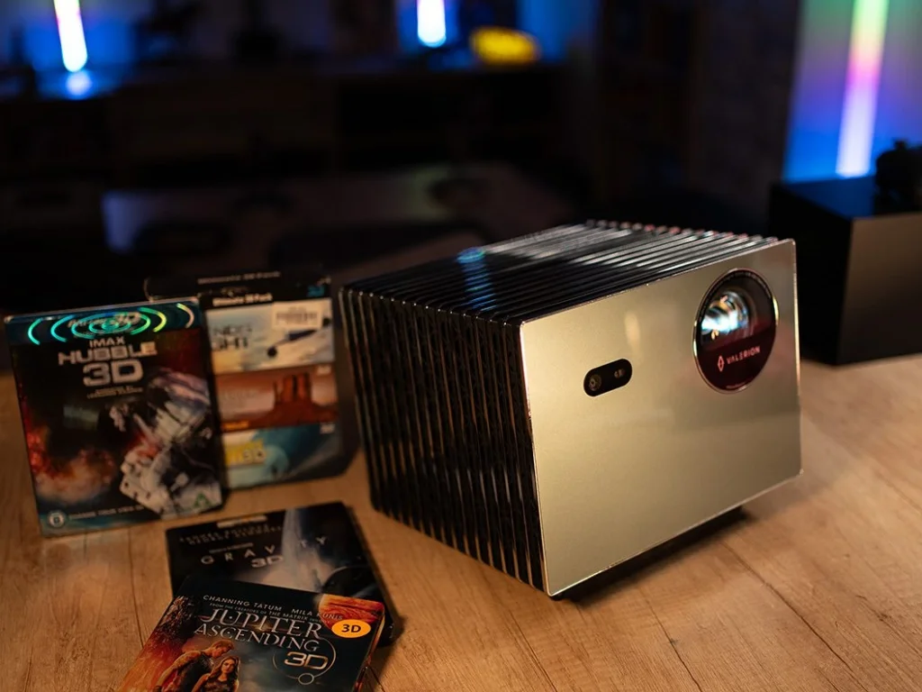 Máy chiếu laser Valerion VisionMaster Pro2 4K RGB hiện đại