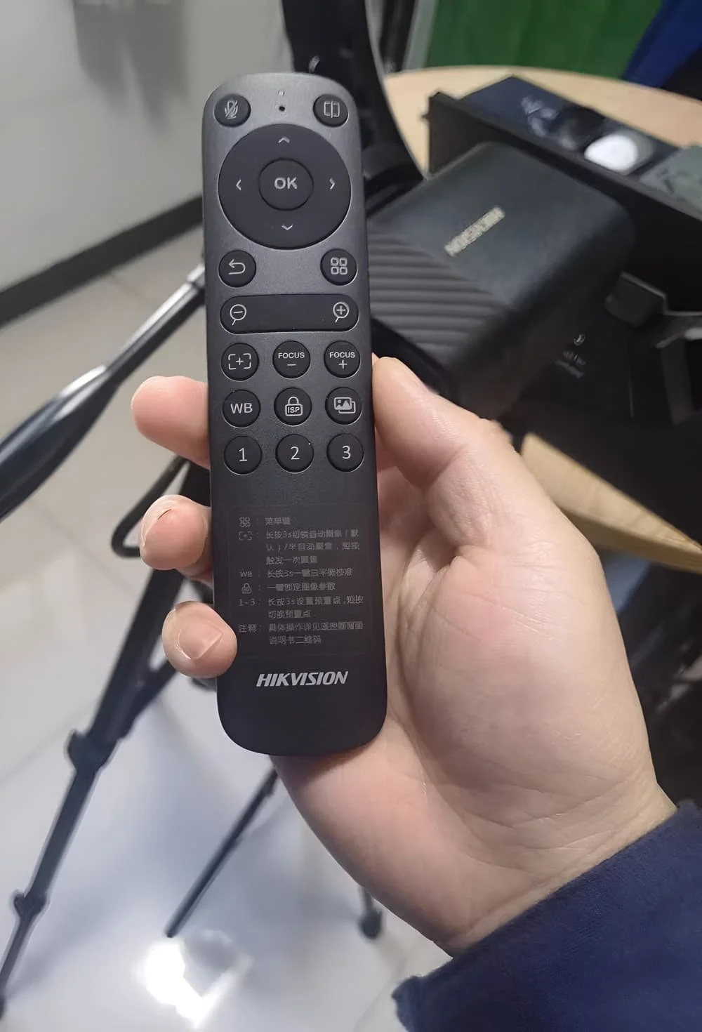 Nhẹ và nhỏ gọn, dễ cầm nắm