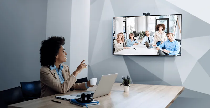 Bao quát toàn bộ không gian