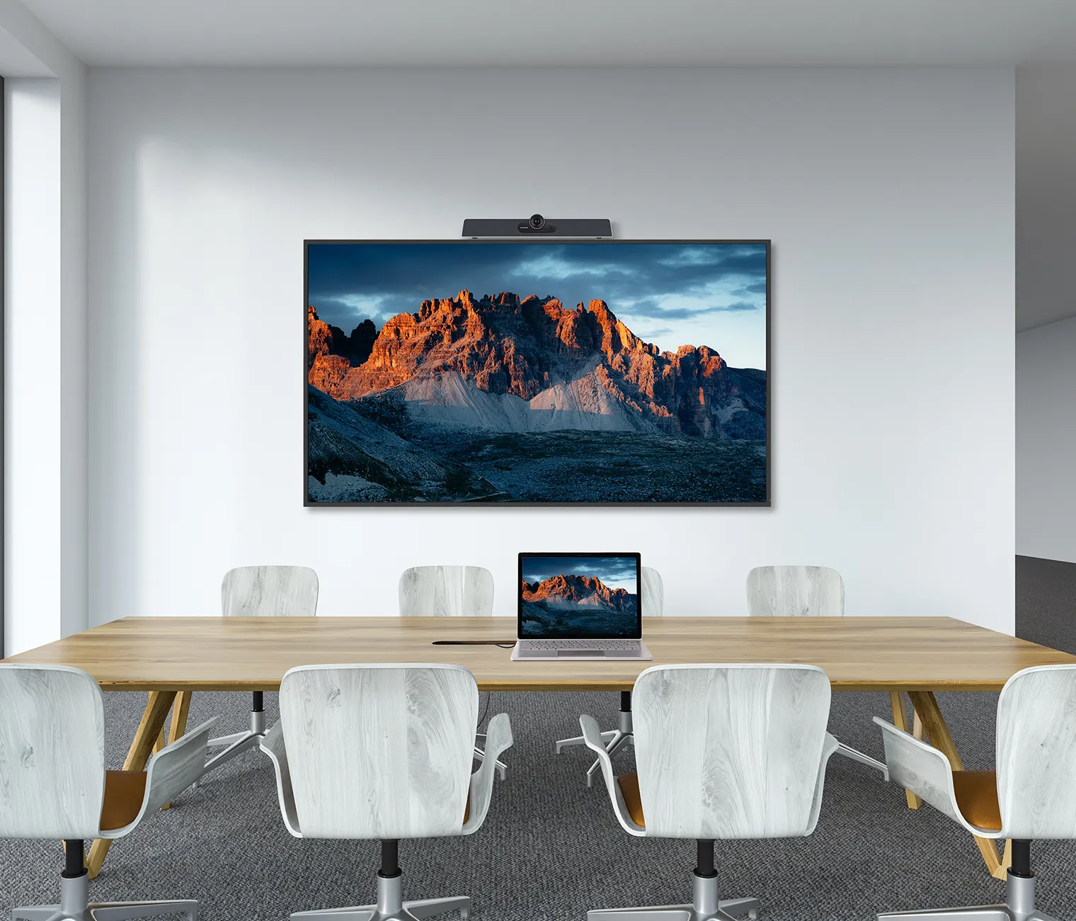 Hình ảnh sắc nét với camera 4K Ultra HD