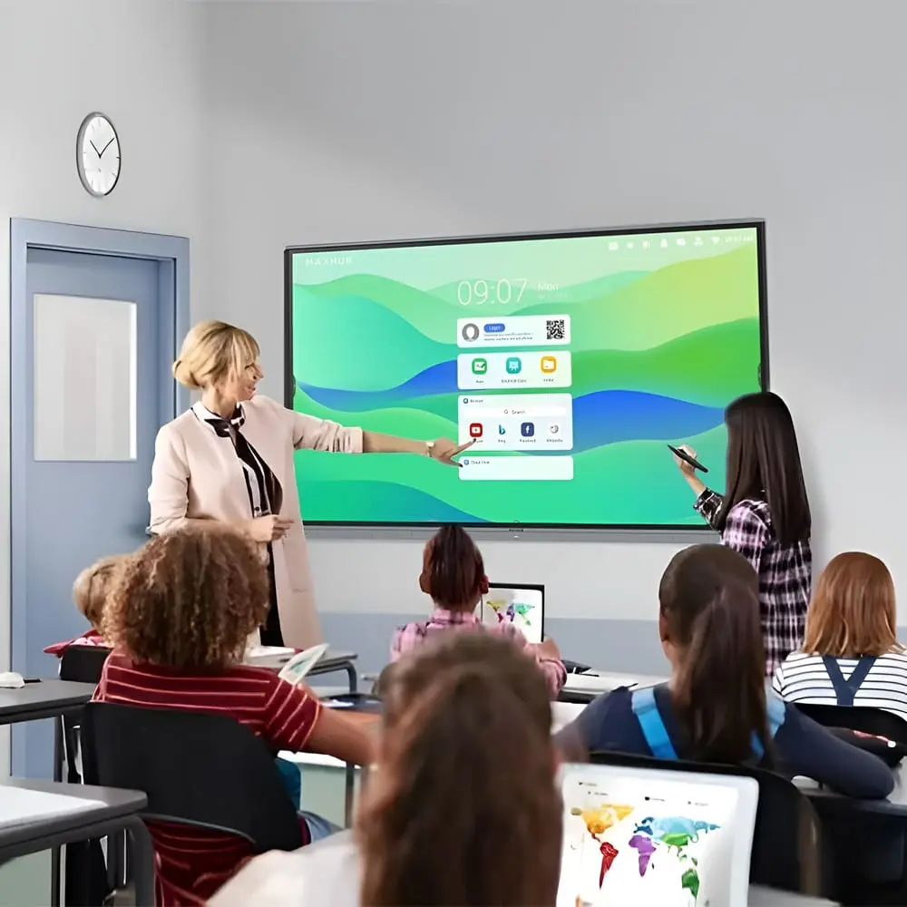 Hỗ trợ học trực tuyến – Phù hợp mô hình học kết hợp