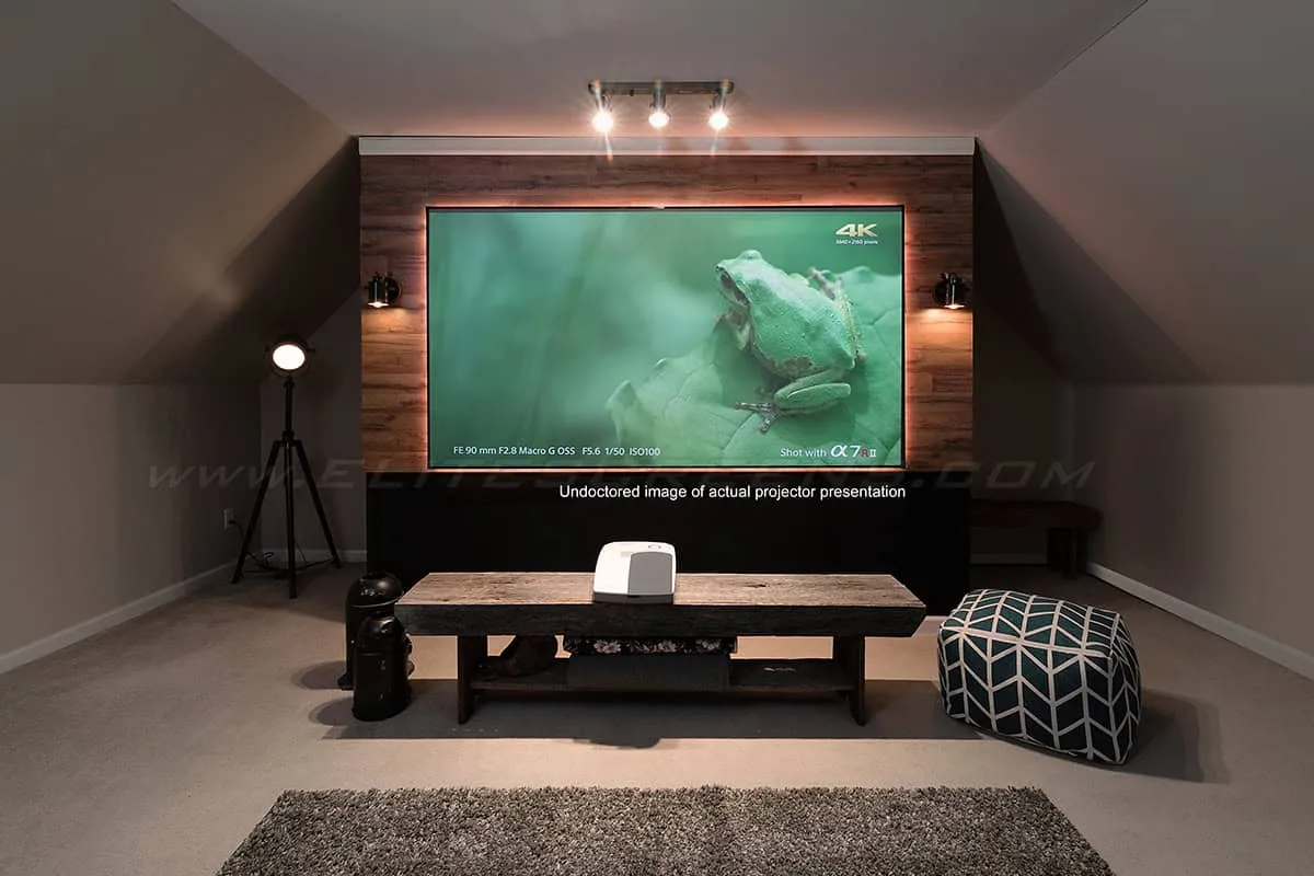 Màn chiếu Elite Screens Aeon CLR – trong phòng giải trí