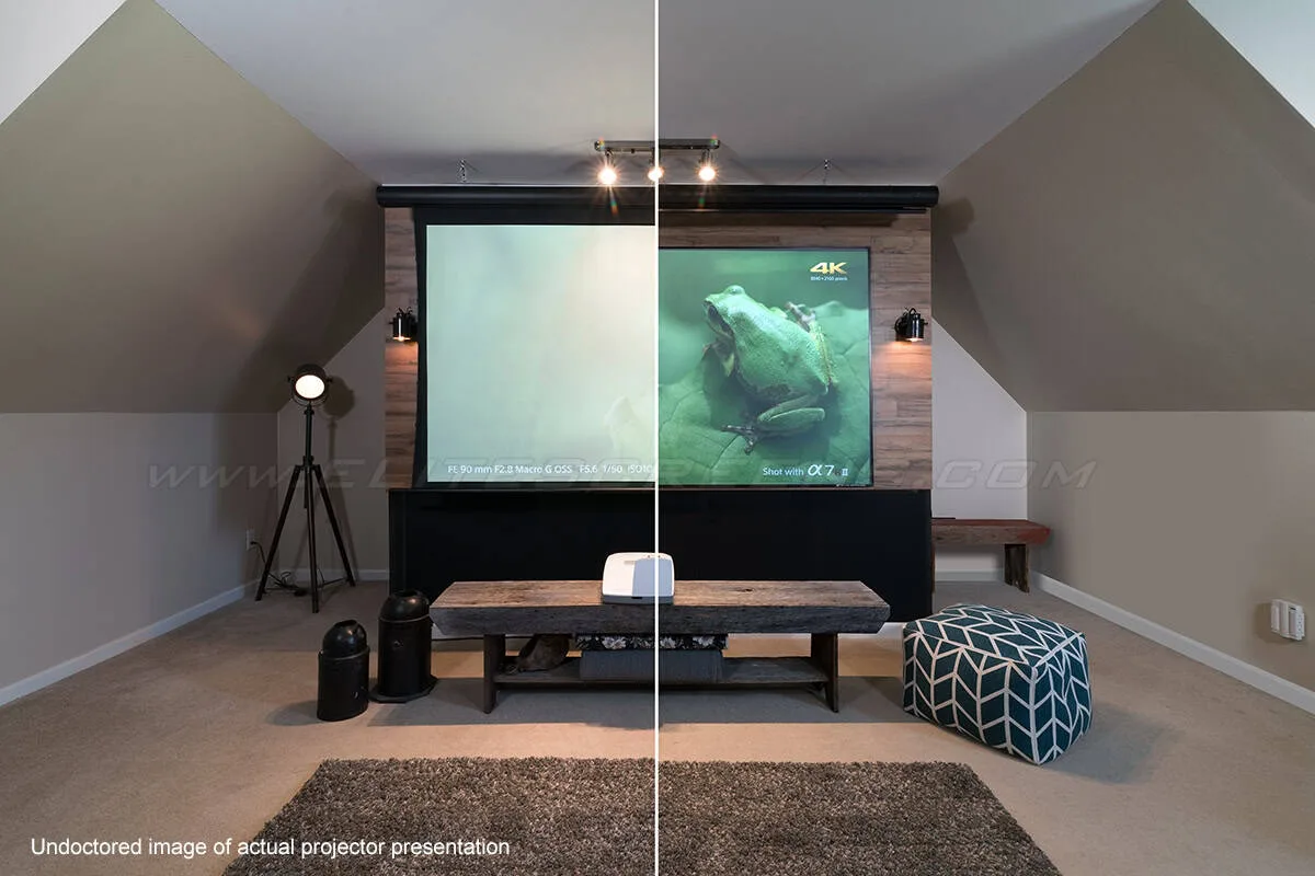 Màn chiếu Elite Screens Aeon CLR – so sánh với màn trắng thường khi bật đèn